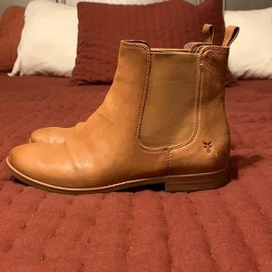 Frye Anna Chelsea Boot womens 7.5 EUC